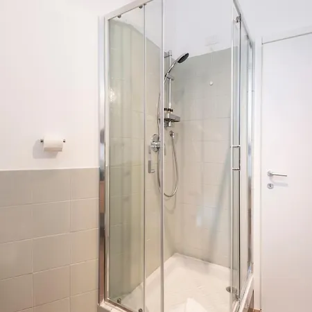 Bazzi, 49 - Bocconi *