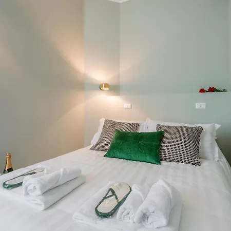 Bazzi, 49 - Bocconi * Μιλάνο