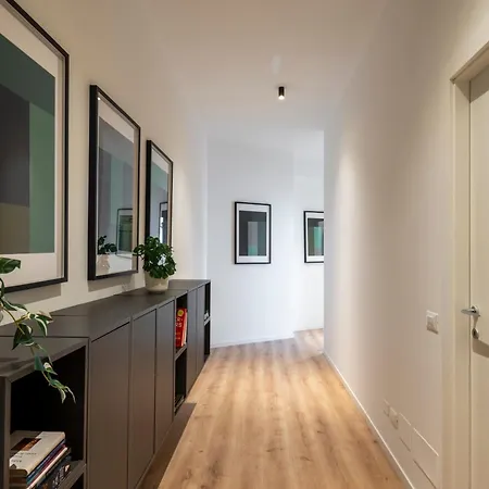 Bazzi, 49 - Bocconi Διαμέρισμα *