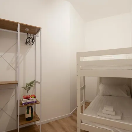 Bazzi, 49 - Bocconi * Μιλάνο