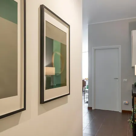 Bazzi, 49 - Bocconi Apartment