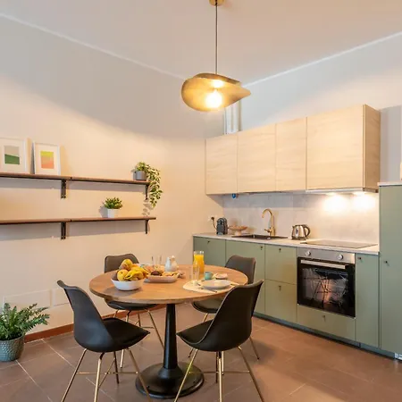 Bazzi, 49 - Bocconi Apartment Mailand