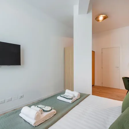 Apartment Bazzi, 49 - Bocconi