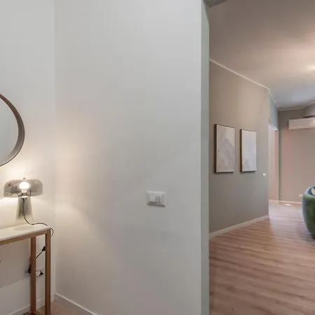 Bazzi, 49 - Bocconi Apartment Mailand