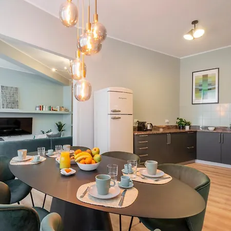 Bazzi, 49 - Bocconi Apartment *